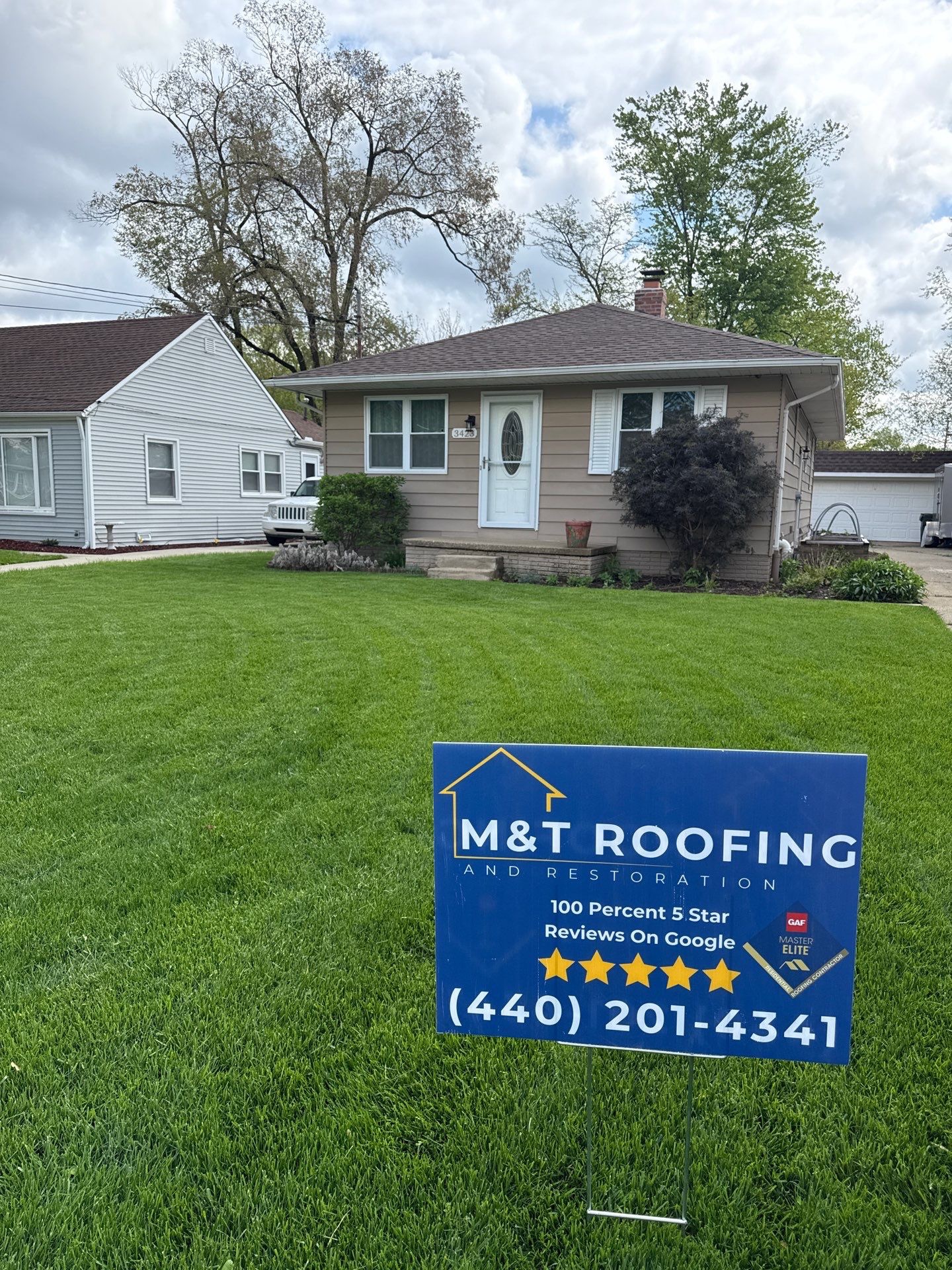 Roof Replacement on Charming Bungalow in North Olmsted - additional view